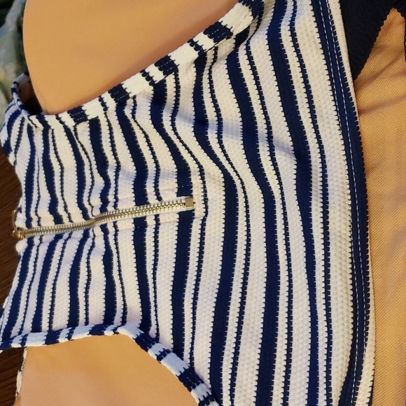 MOLYBELL Navy/White Swimsuit High Waisted Cut-our Zip-up Racerback Size Small - Picture 8 of 11